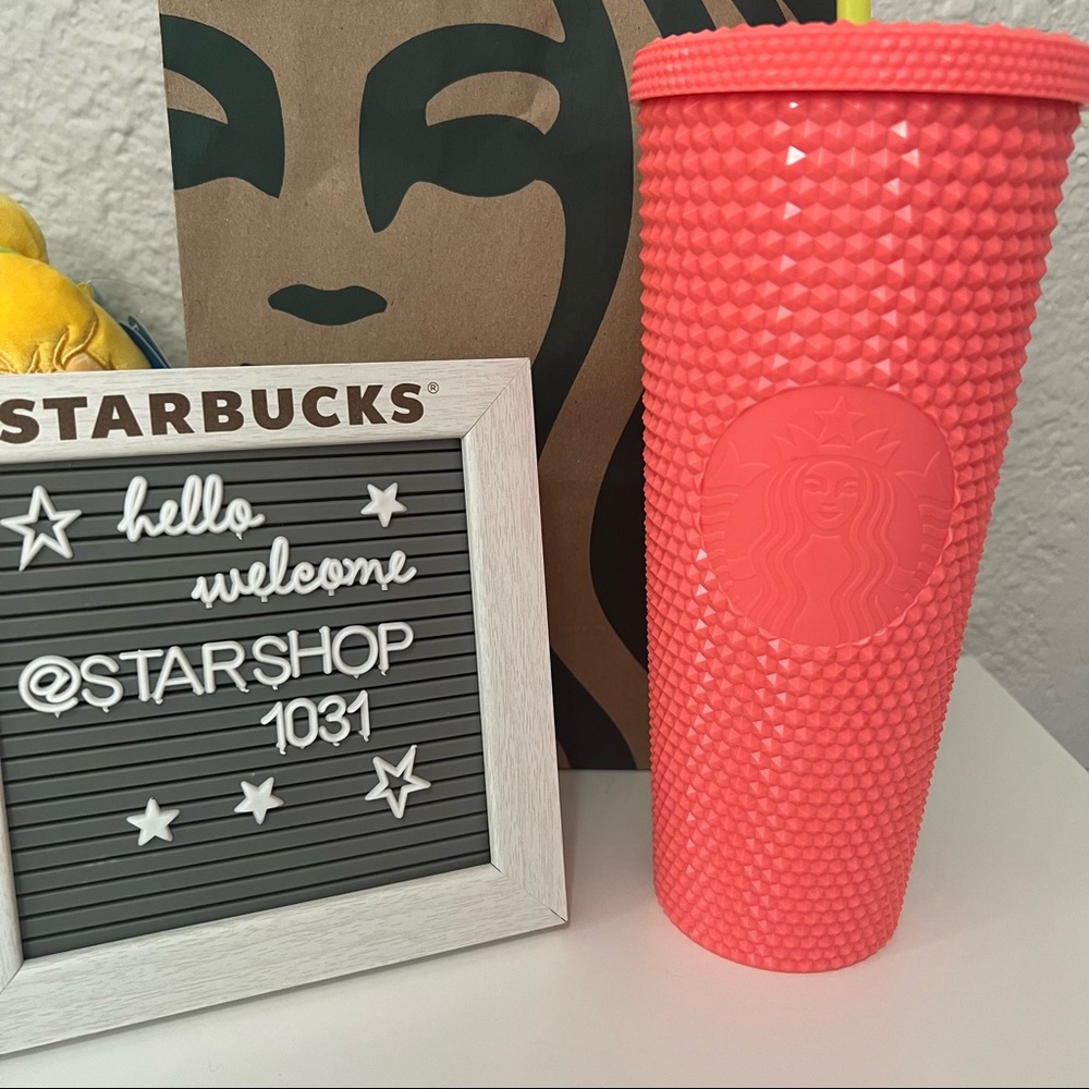 ⭐️ Starbucks Studded Dragon Fruit Venti Tumbler ⭐️